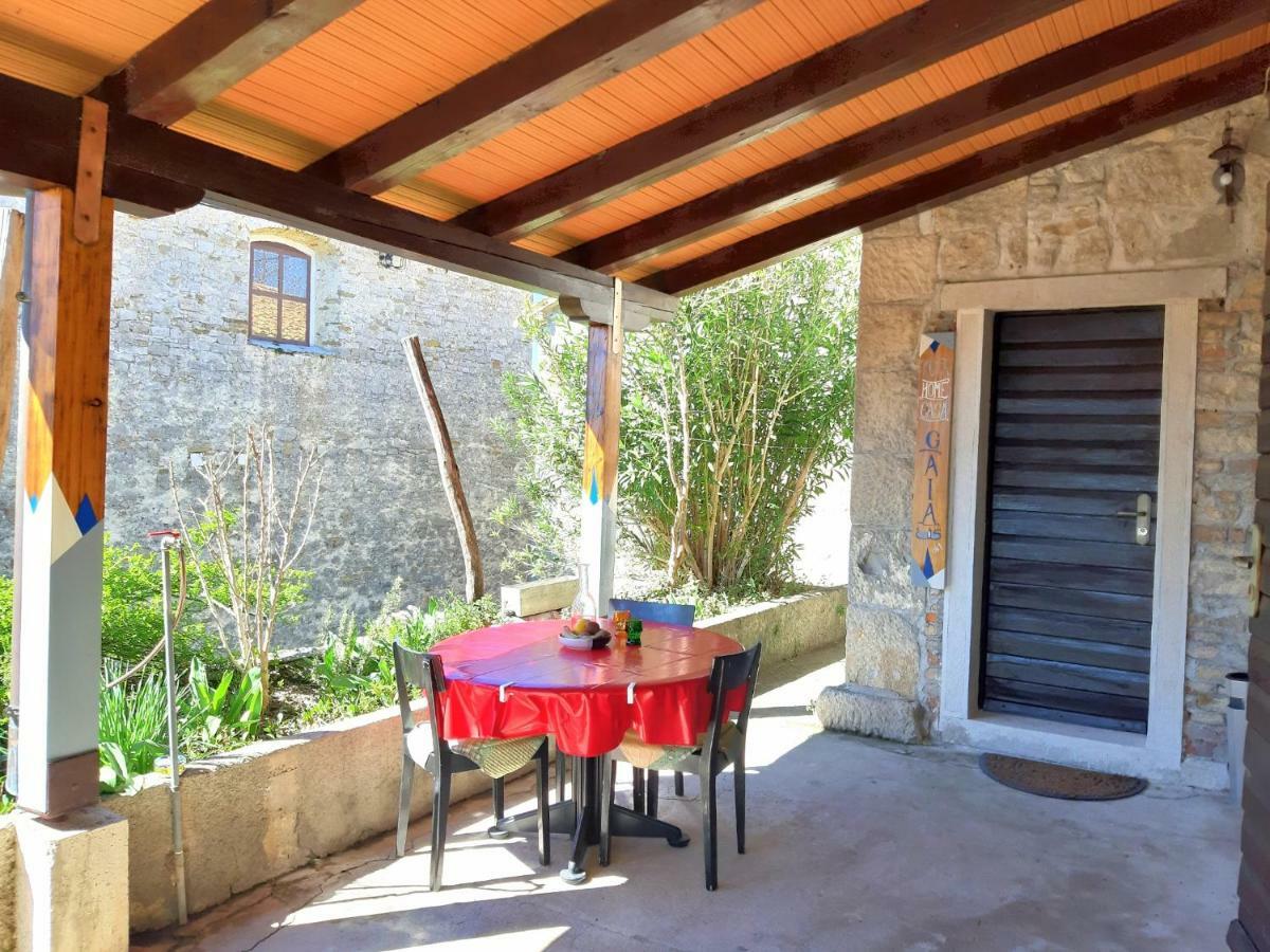 Casa Gaia Hum Bagian luar foto